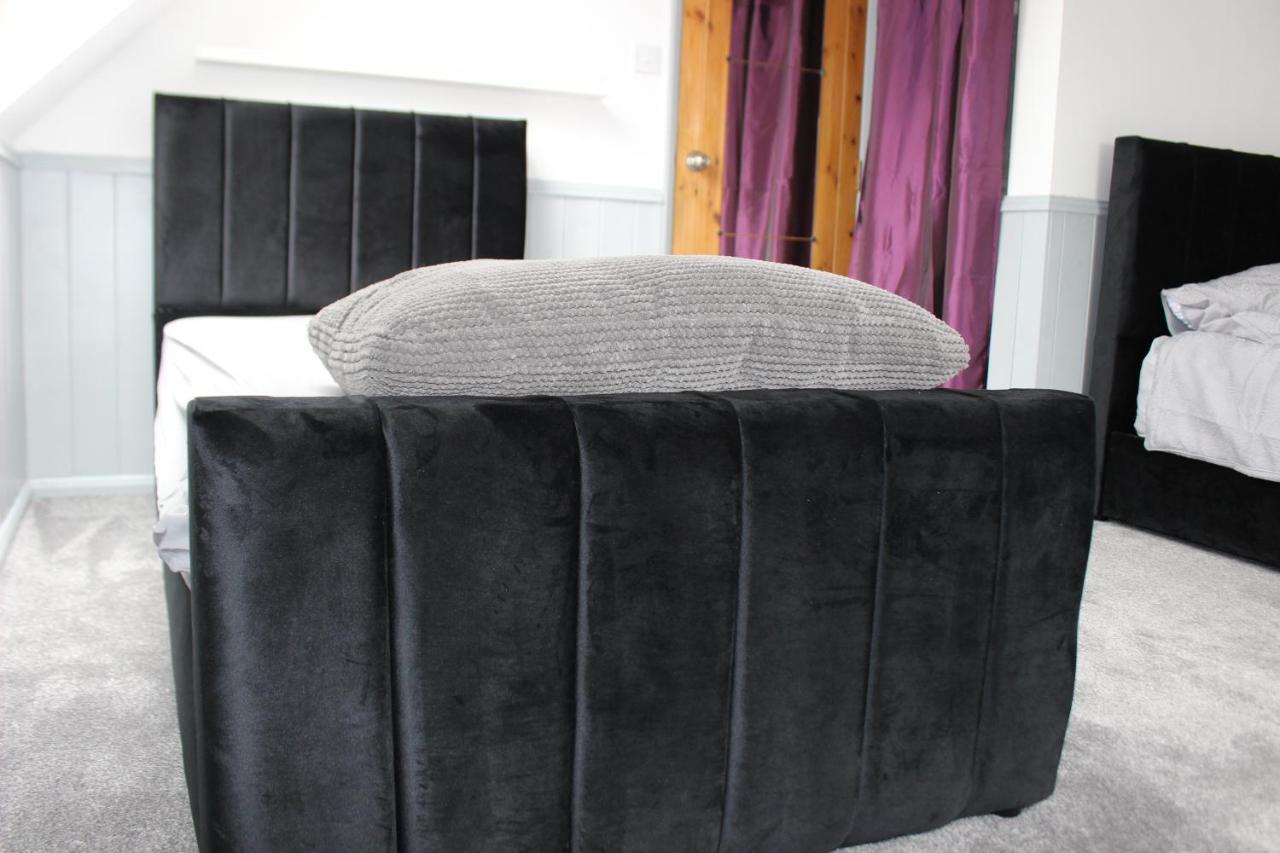 Modern Spacious House - Sleeps 16, Free Parking, Sun Terrace Nuneaton Esterno foto