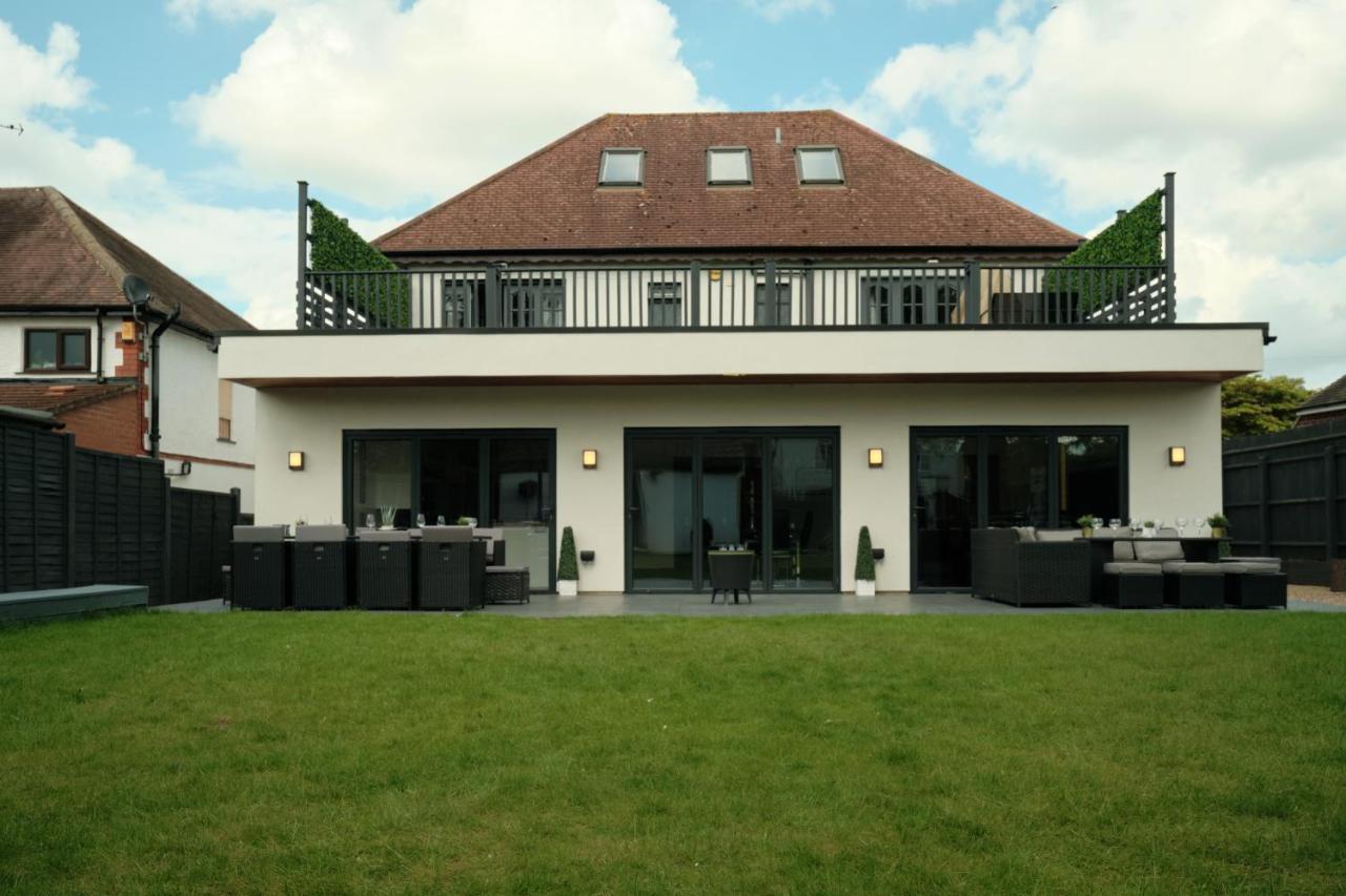 Modern Spacious House - Sleeps 16, Free Parking, Sun Terrace Nuneaton Esterno foto
